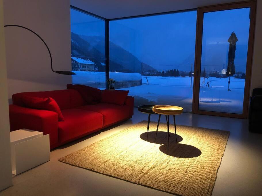 Urban Mountain Chalet With Lake View マウラッハ エクステリア 写真