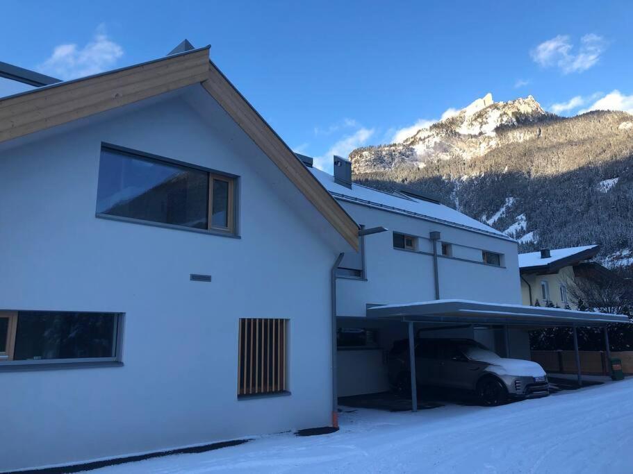 Urban Mountain Chalet With Lake View マウラッハ エクステリア 写真