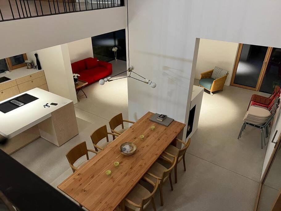 Urban Mountain Chalet With Lake View マウラッハ エクステリア 写真