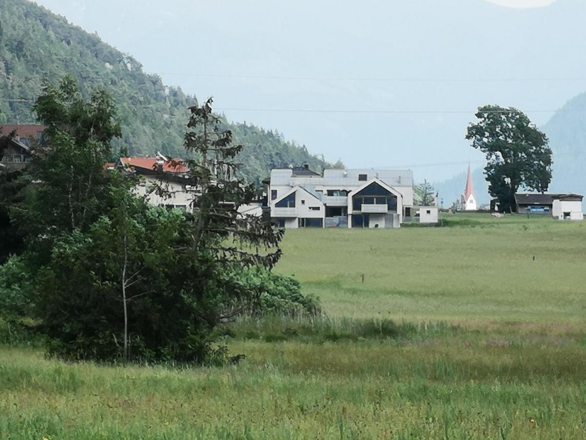 Urban Mountain Chalet With Lake View マウラッハ エクステリア 写真
