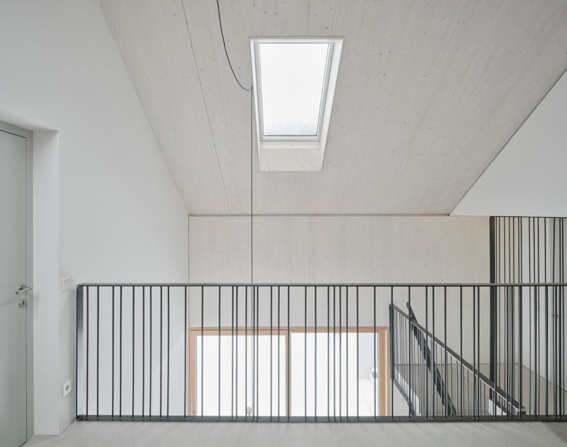 Urban Mountain Chalet With Lake View マウラッハ エクステリア 写真