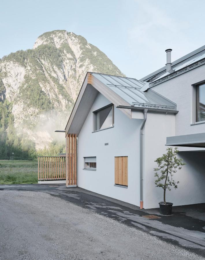 Urban Mountain Chalet With Lake View マウラッハ エクステリア 写真