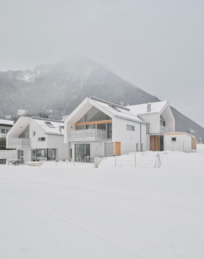 Urban Mountain Chalet With Lake View マウラッハ エクステリア 写真