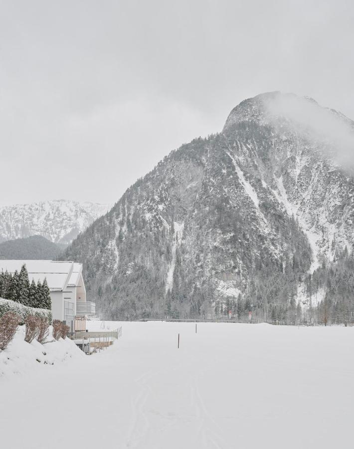 Urban Mountain Chalet With Lake View マウラッハ エクステリア 写真