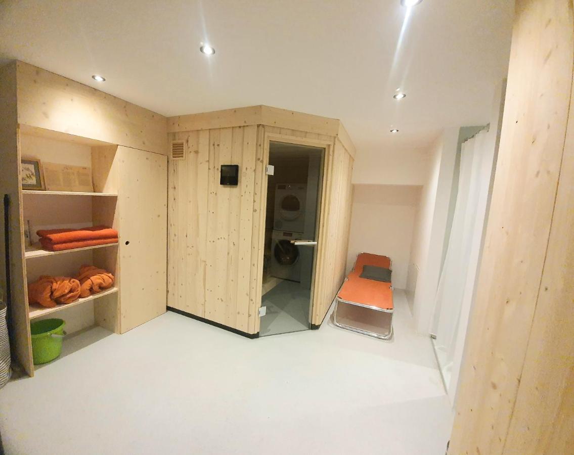 Urban Mountain Chalet With Lake View マウラッハ エクステリア 写真