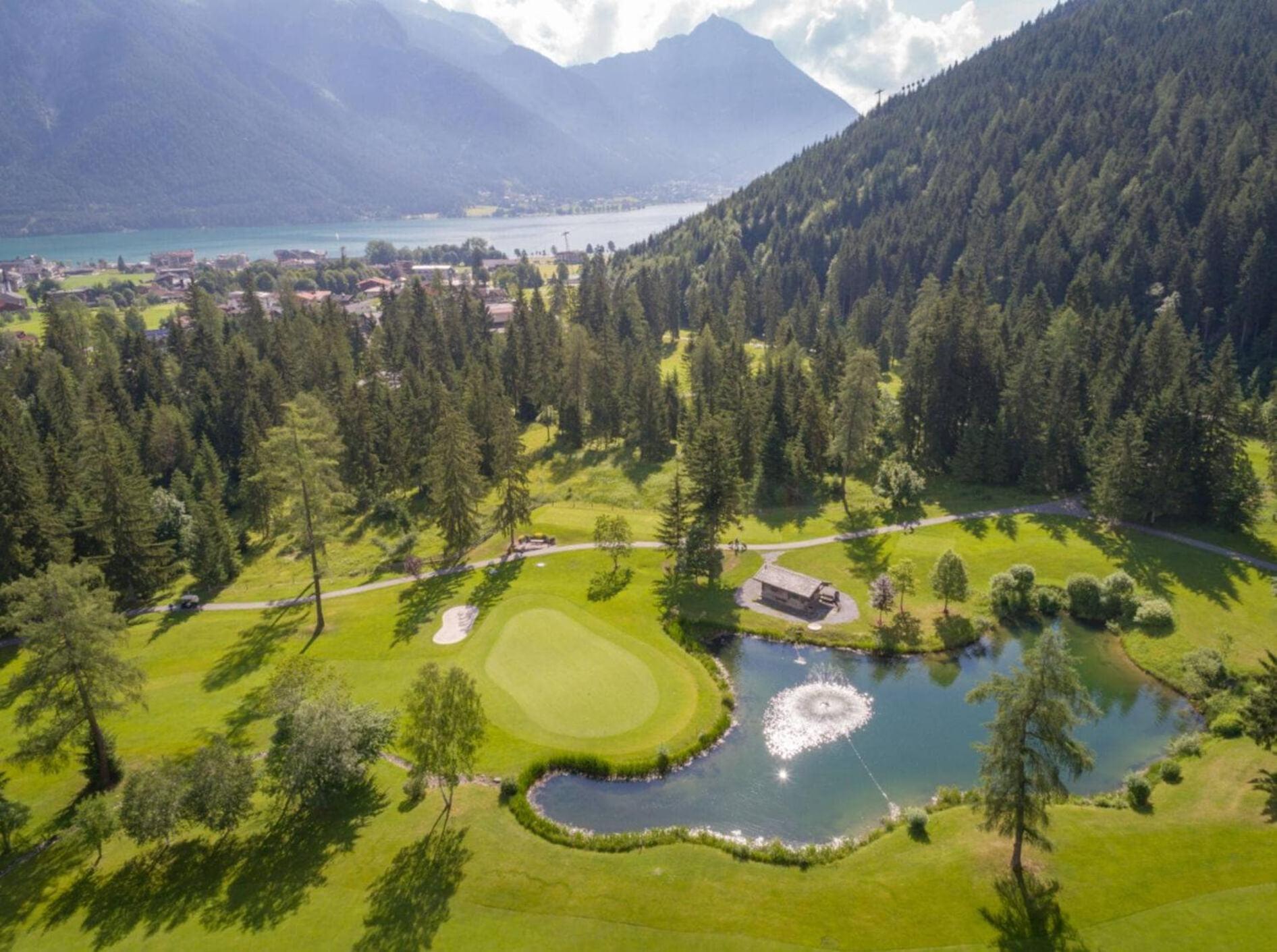 Urban Mountain Chalet With Lake View マウラッハ エクステリア 写真