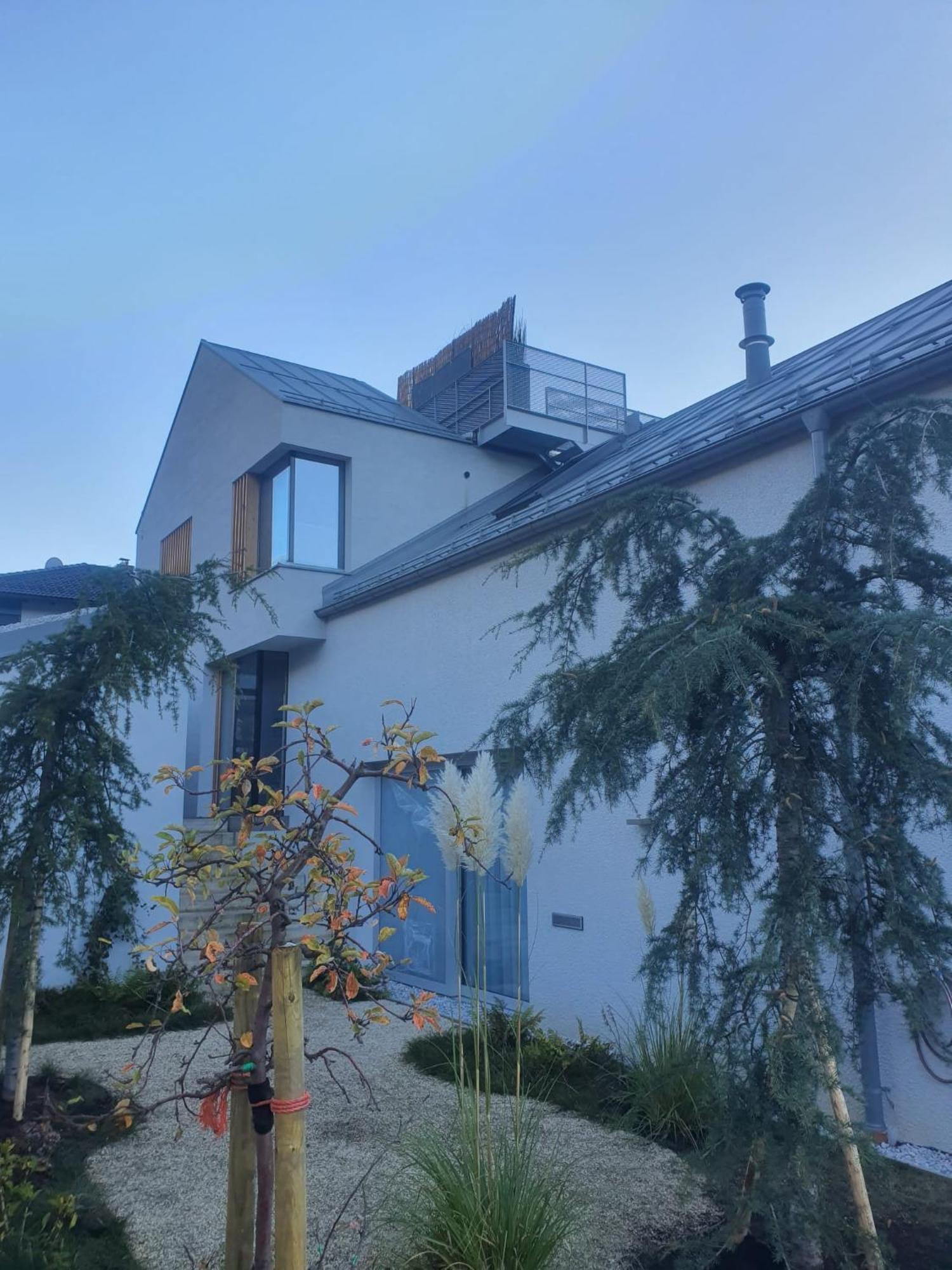 Urban Mountain Chalet With Lake View マウラッハ エクステリア 写真